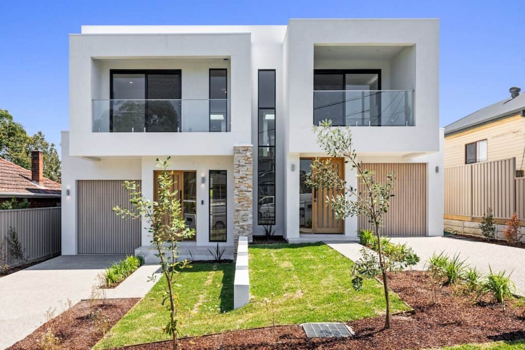 Champion Homes - Churchill Ave
