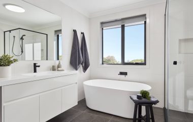 Champion Nova 252_Bathroom 1