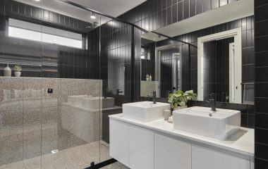 Champion Nova 252_Ensuite 1