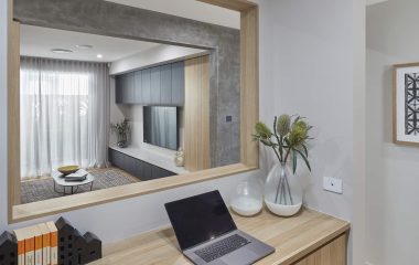 Sovereign Study Cameo